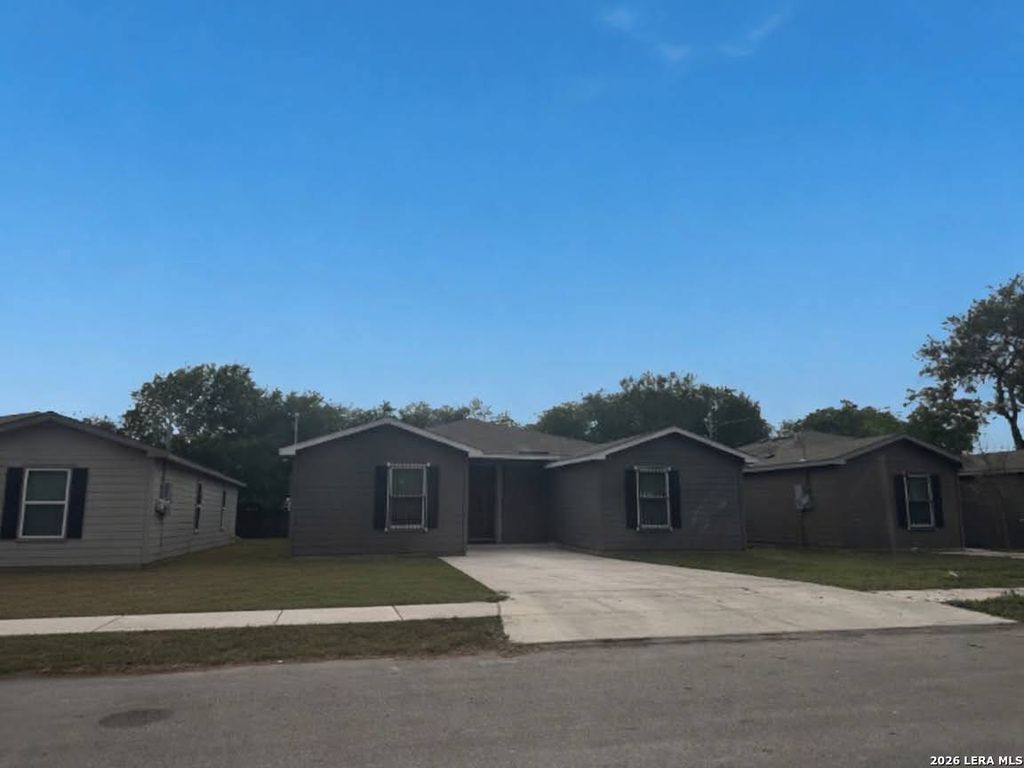 831 ESCALON AVE, San Antonio, TX 78221
