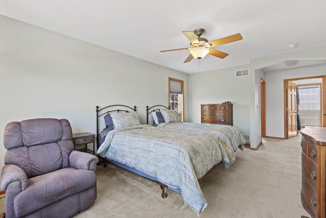 S102W21550 Kelsey DRIVE, Muskego, WI 53150