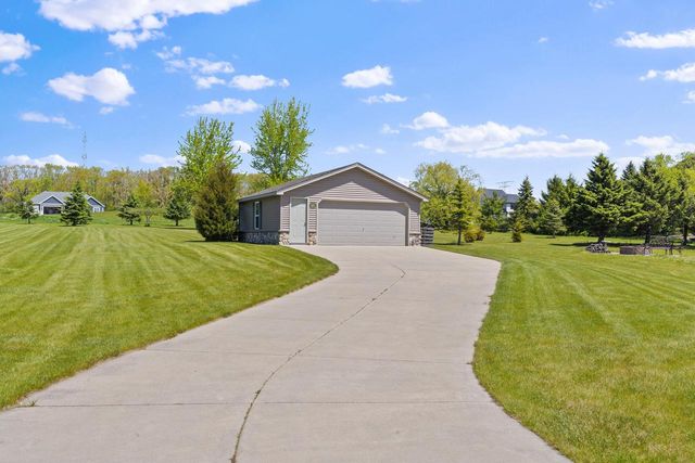 S102W21550 Kelsey DRIVE, Muskego, WI 53150