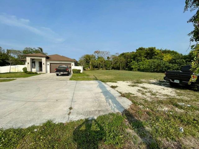 2630 NW 20th Avenue, Oakland Park, FL 33311