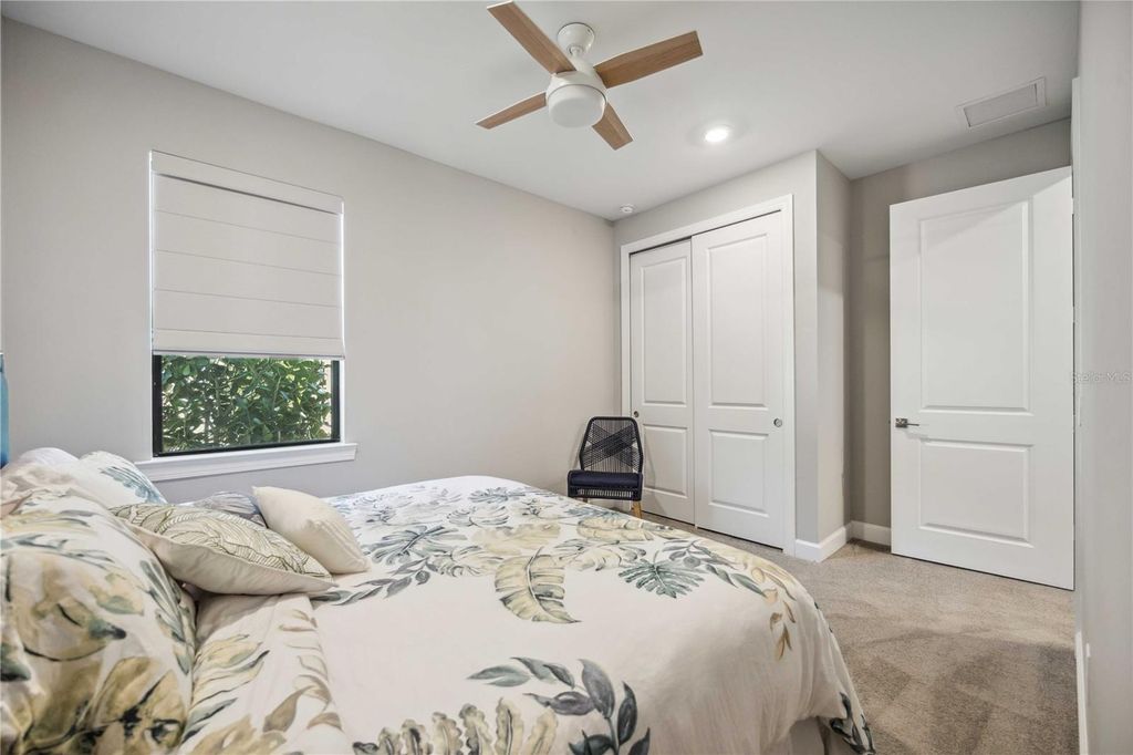 Image 26 of property listing at 17530 NORTHWOOD PLACE, Bradenton, FL 34202