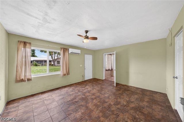 1129 SE 18th TER, Cape Coral, FL 33990