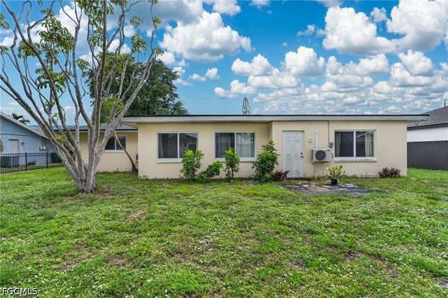 1129 SE 18th TER, Cape Coral, FL 33990