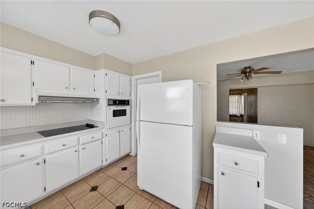 1129 SE 18th TER, Cape Coral, FL 33990