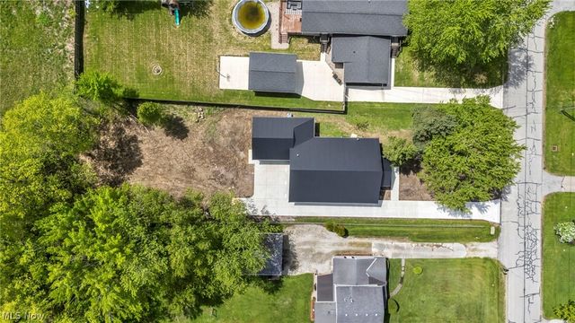 33743 Henwell Road, Columbia Station, OH 44028