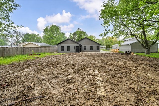 33743 Henwell Road, Columbia Station, OH 44028