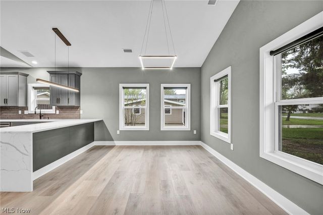 33743 Henwell Road, Columbia Station, OH 44028