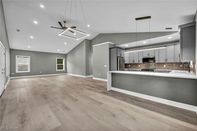 33743 Henwell Road, Columbia Station, OH 44028