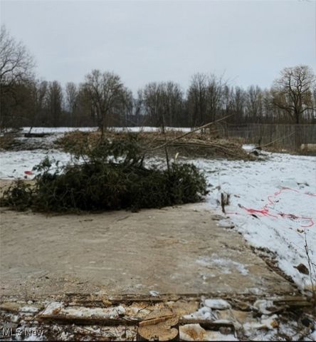 33743 Henwell Road, Columbia Station, OH 44028