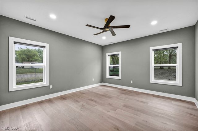 33743 Henwell Road, Columbia Station, OH 44028