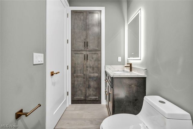 33743 Henwell Road, Columbia Station, OH 44028