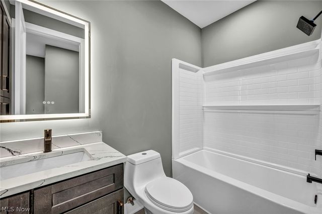 33743 Henwell Road, Columbia Station, OH 44028