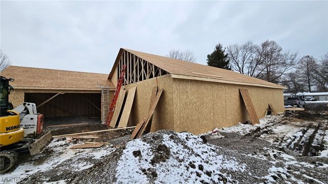 33743 Henwell Road, Columbia Station, OH 44028