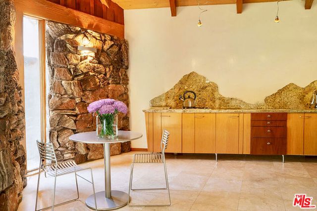 1926 Calle Yucca, Thousand Oaks, CA 91360