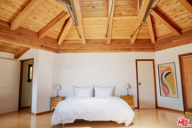 1926 Calle Yucca, Thousand Oaks, CA 91360