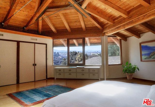 1926 Calle Yucca, Thousand Oaks, CA 91360