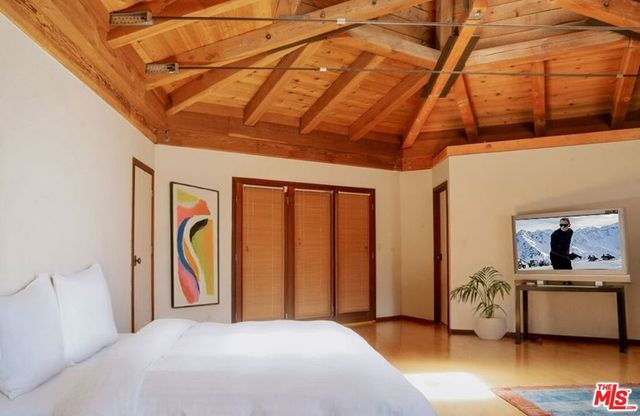 1926 Calle Yucca, Thousand Oaks, CA 91360