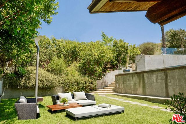 1926 Calle Yucca, Thousand Oaks, CA 91360