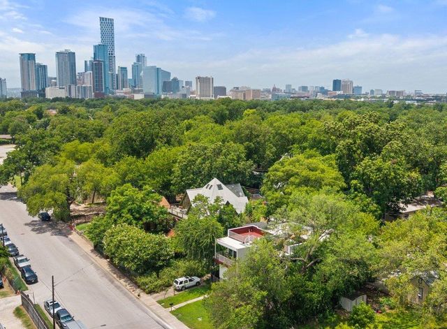 2016 Jesse E Segovia ST A, Austin, TX 78702