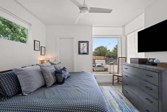 2016 Jesse E Segovia ST A, Austin, TX 78702