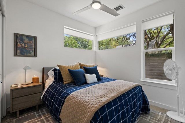 2016 Jesse E Segovia ST A, Austin, TX 78702