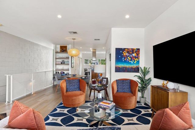 2016 Jesse E Segovia ST A, Austin, TX 78702