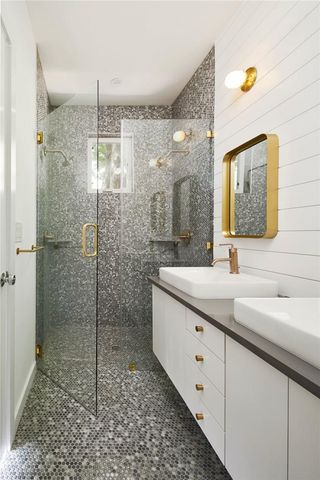 2016 Jesse E Segovia ST A, Austin, TX 78702
