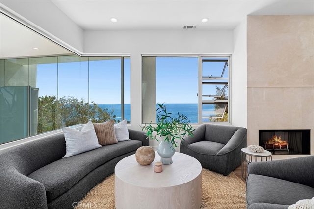 468 Ashton, Laguna Beach, CA 92651