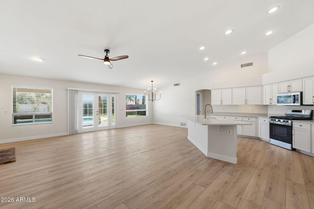 20457 N 87TH Drive, Peoria, AZ 85382