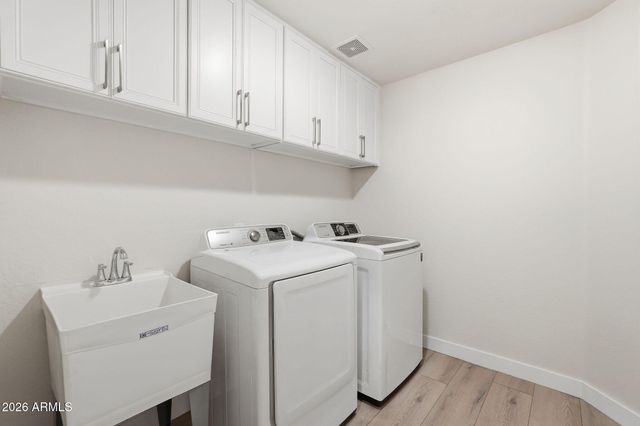 20457 N 87TH Drive, Peoria, AZ 85382