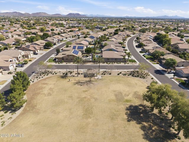 20457 N 87TH Drive, Peoria, AZ 85382