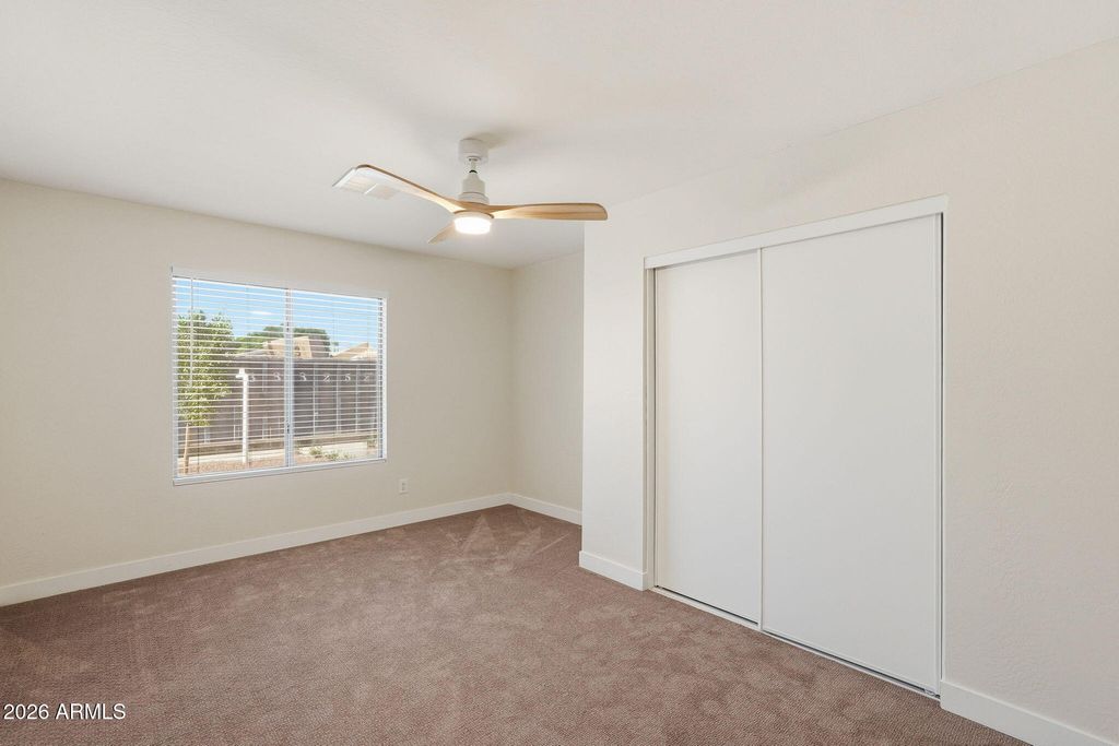 Image 30 of property listing at 20457 N 87TH Drive, Peoria, AZ 85382