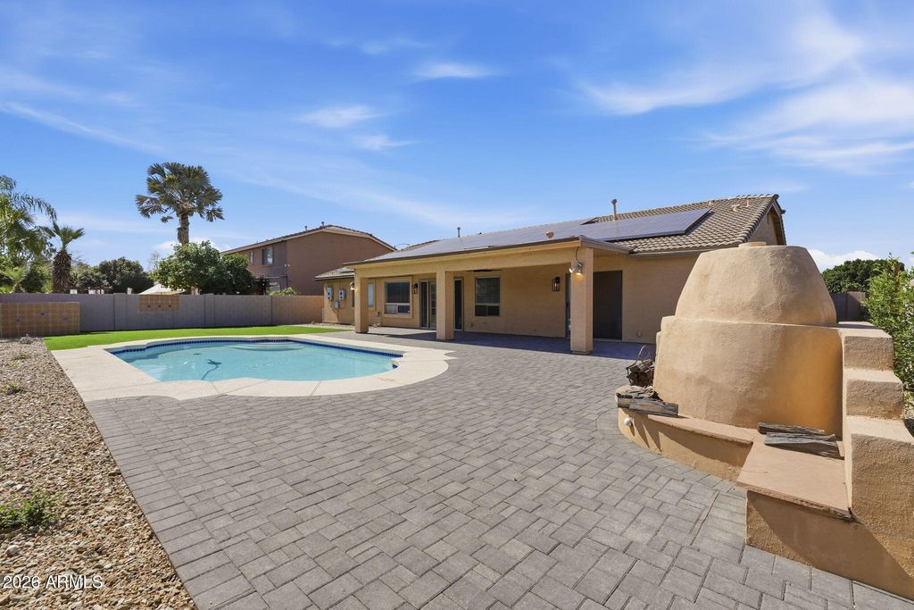 Image 38 of property listing at 20457 N 87TH Drive, Peoria, AZ 85382