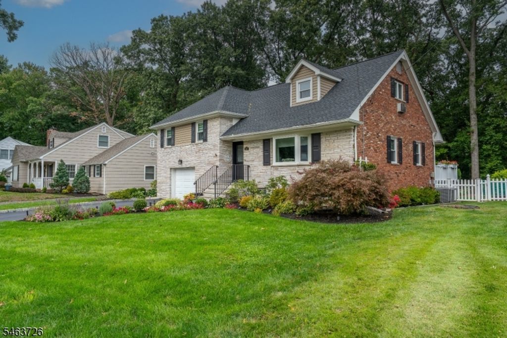 373 Plymouth Rd, Union Twp., NJ 07083 — photo 2