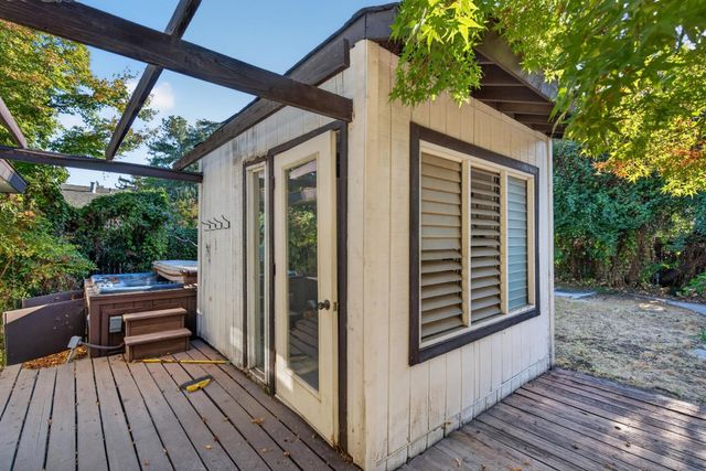 5646 N Lafayette Avenue, Fresno, CA 93711