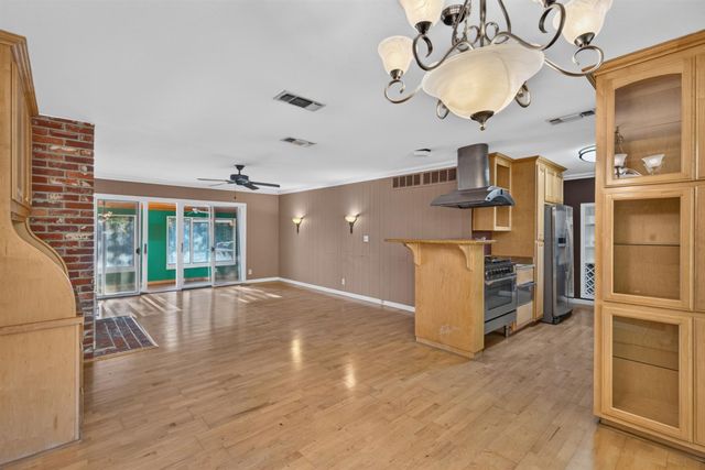 5646 N Lafayette Avenue, Fresno, CA 93711