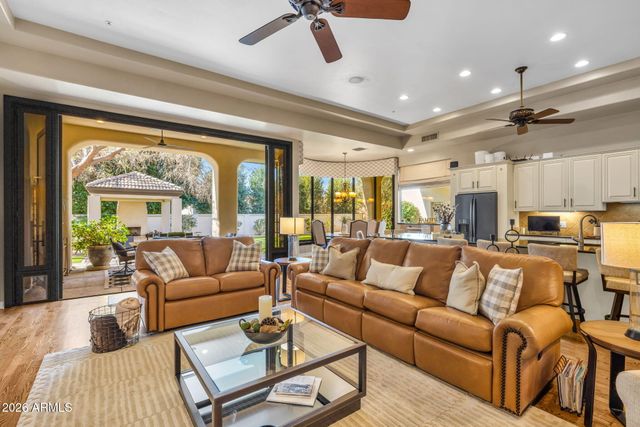 11433 E MISSION Lane, Scottsdale, AZ 85259