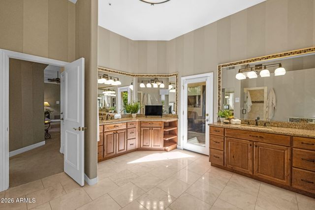 11433 E MISSION Lane, Scottsdale, AZ 85259