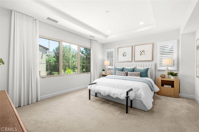 63 Lugano, Irvine, CA 92602