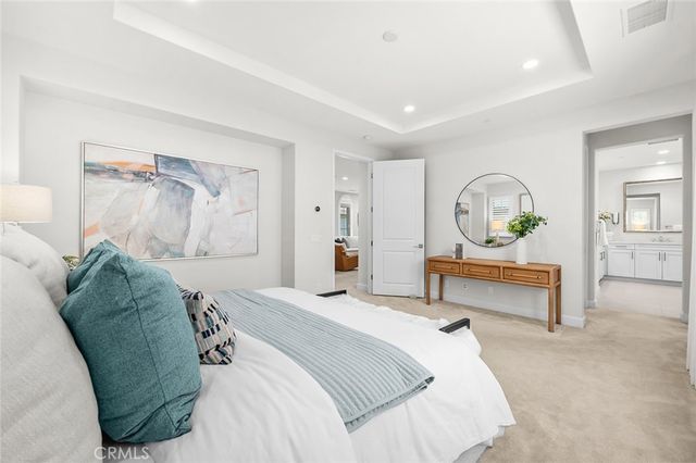 63 Lugano, Irvine, CA 92602