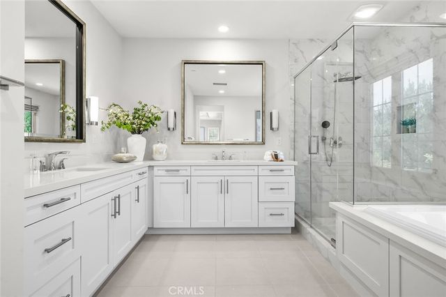 63 Lugano, Irvine, CA 92602