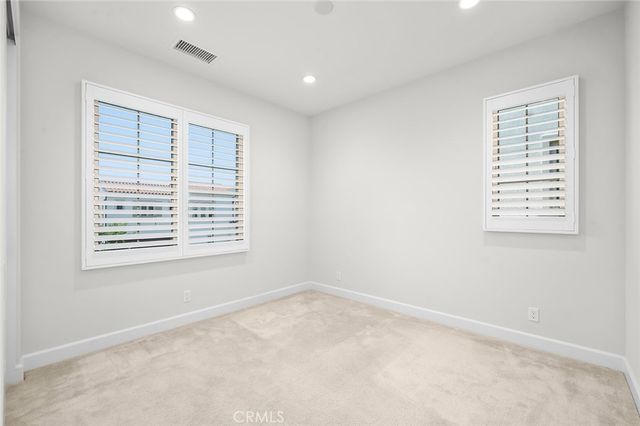 63 Lugano, Irvine, CA 92602