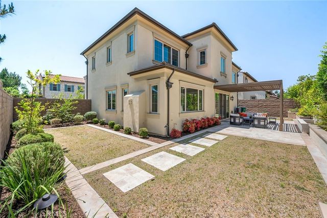 63 Lugano, Irvine, CA 92602