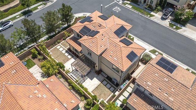 63 Lugano, Irvine, CA 92602