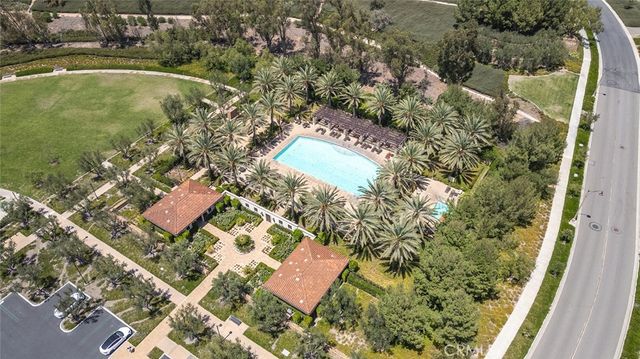 63 Lugano, Irvine, CA 92602