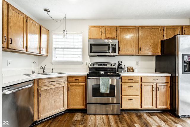 6232 Valleyview Drive, Fishers, IN 46038