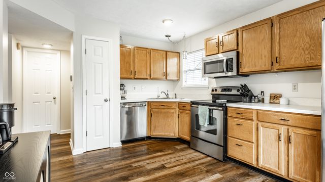 6232 Valleyview Drive, Fishers, IN 46038