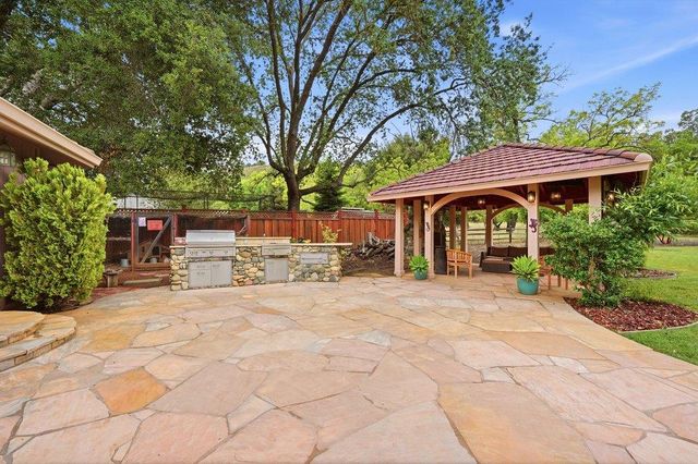 15190 Yvonne Drive, Morgan Hill, CA 95037