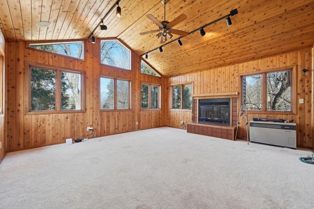 15720 7th Avenue N, Plymouth, MN 55447