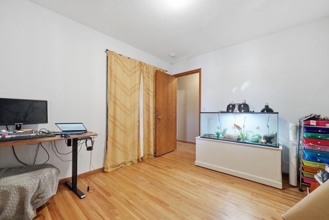 15720 7th Avenue N, Plymouth, MN 55447